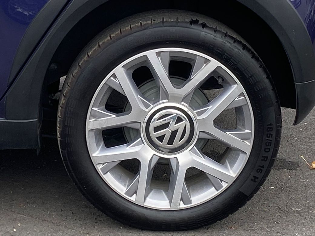 2016 Volkswagen up!