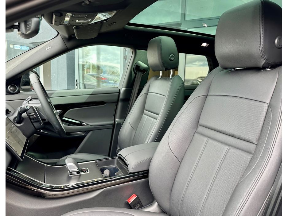 2025 Land Rover Range Rover Evoque