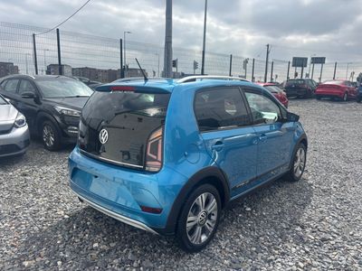 2017 Volkswagen up!