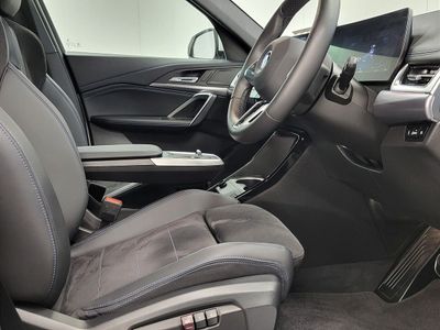 2025 BMW iX1