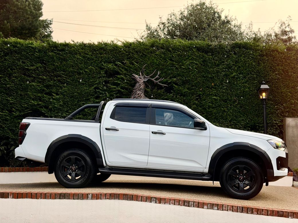 2025 Isuzu D-MAX