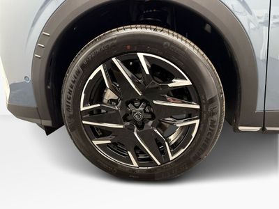 2025 Peugeot 5008