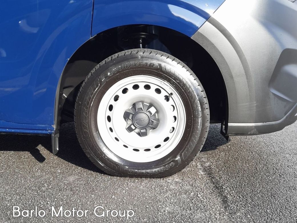 2025 Ford Transit Custom