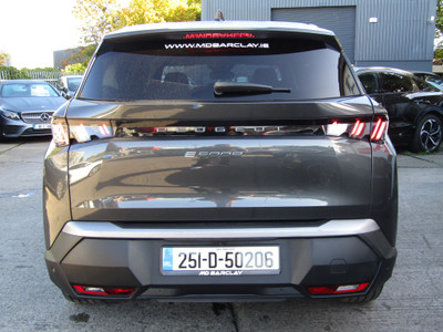 2025 Peugeot 5008