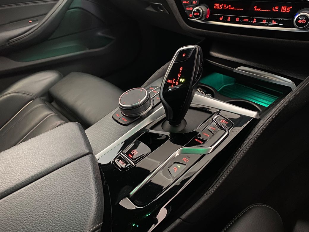 2021 BMW 5 Series