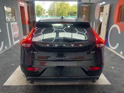 2018 Volvo V40