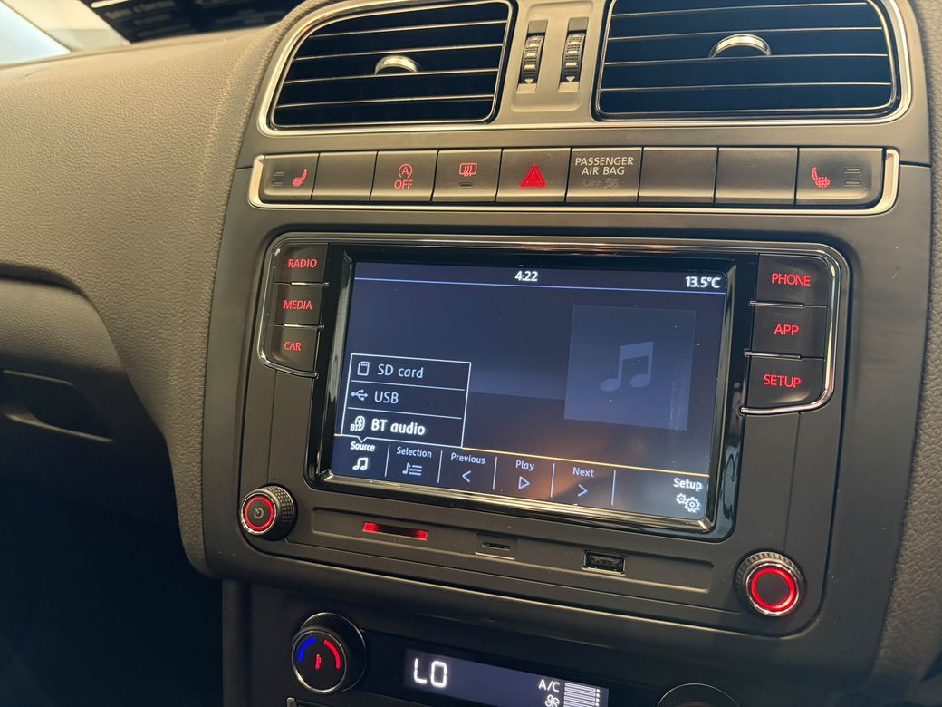 2017 Volkswagen Polo