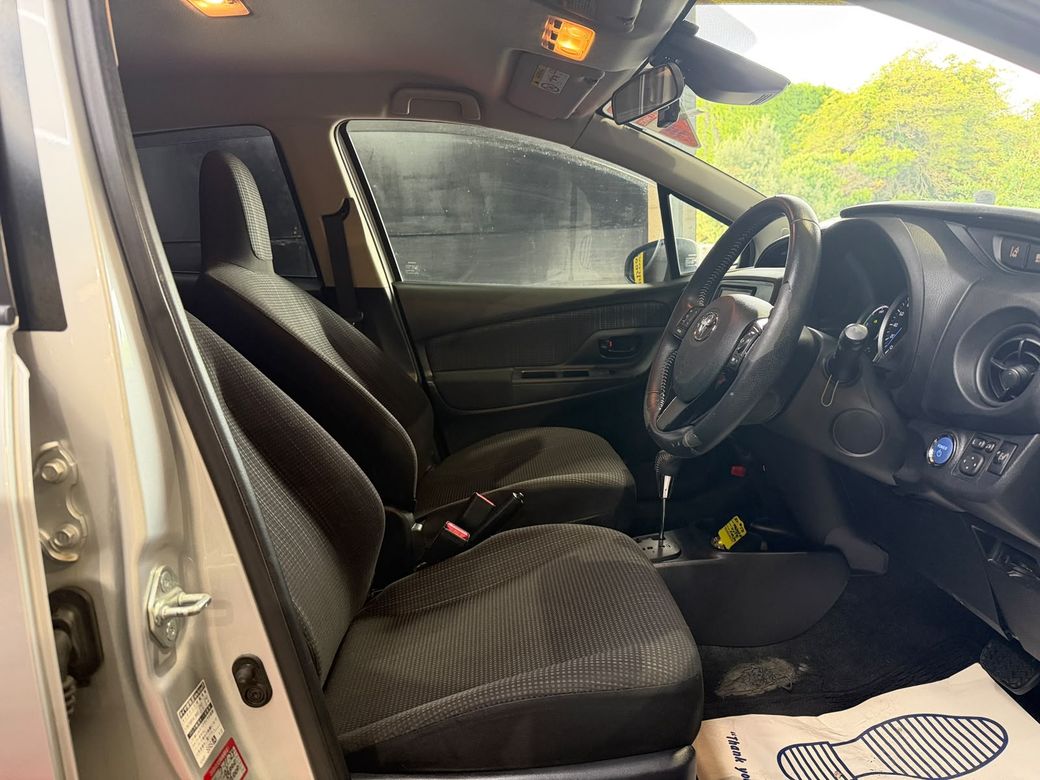 2017 Toyota Vitz
