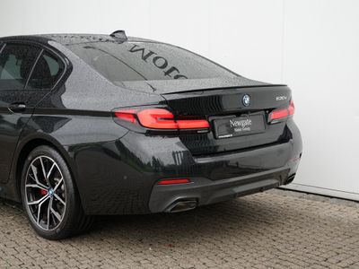 2022 BMW 530