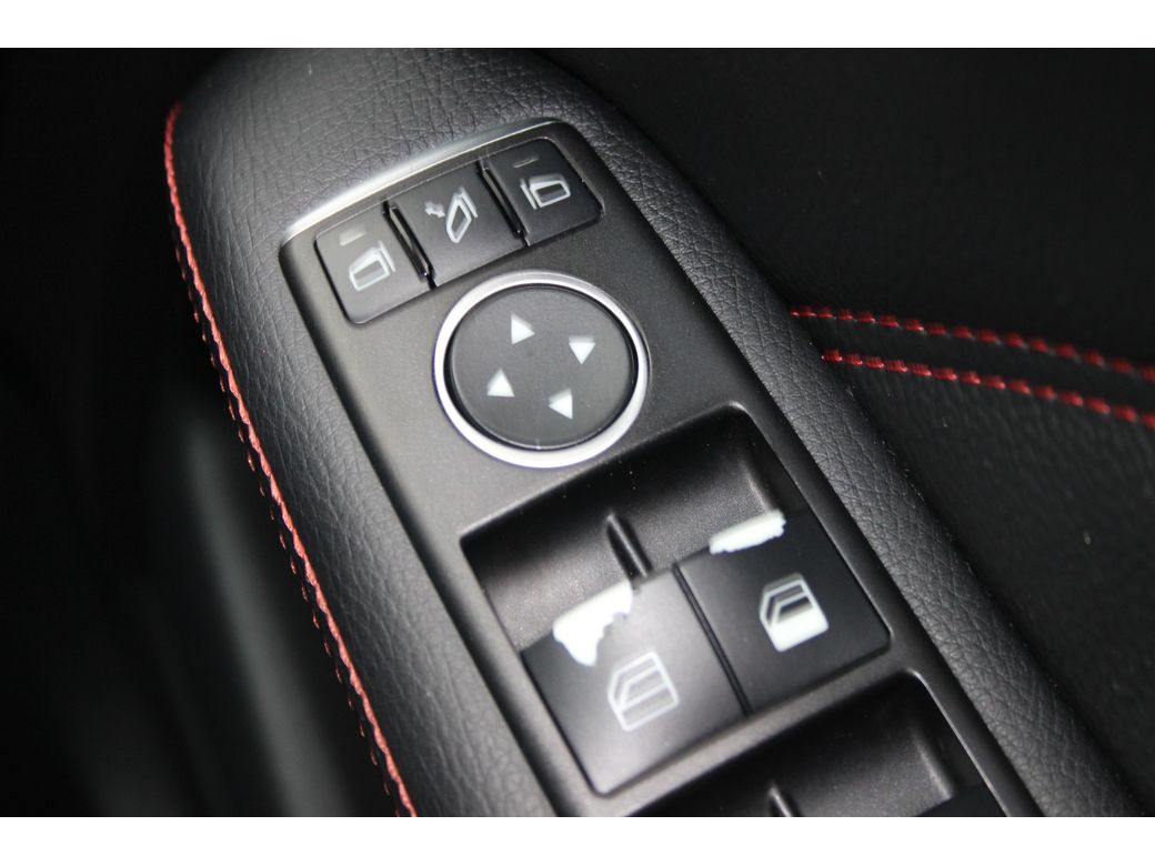 2015 Mercedes-Benz B 180