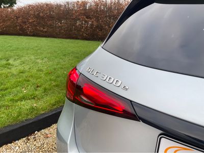 2024 Mercedes-Benz GLC Class