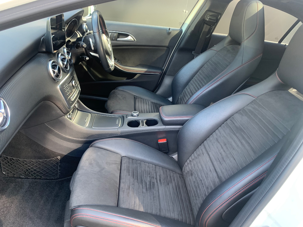 2017 Mercedes-Benz A 180
