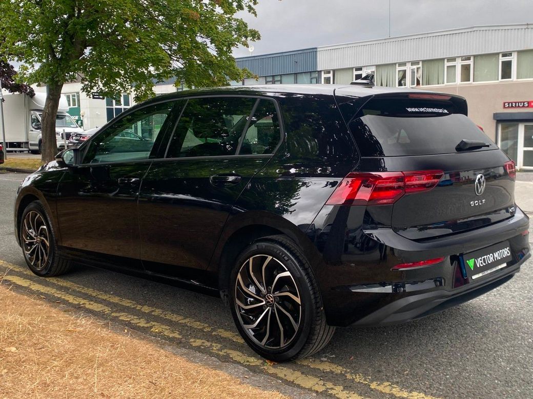 2024 Volkswagen Golf