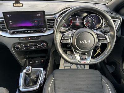 2022 Kia Ceed