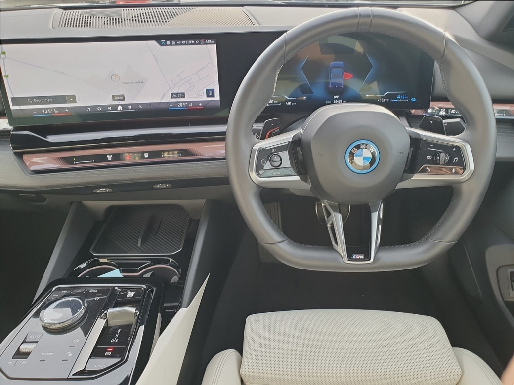 2025 BMW 530