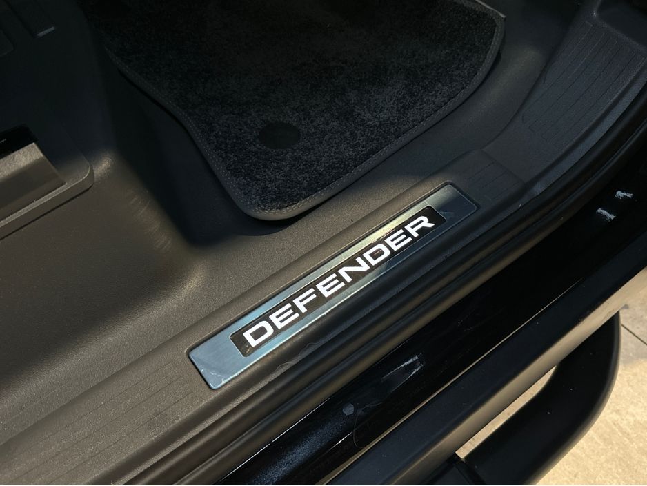 2025 Land Rover Defender