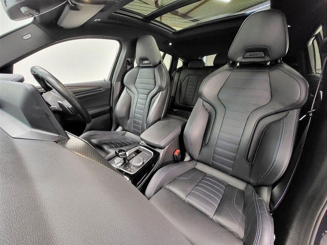 2022 BMW X4