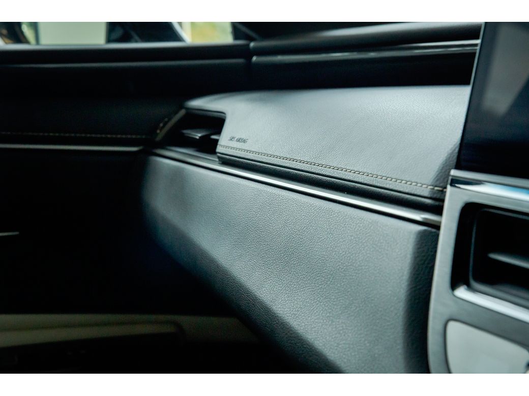 2023 Lexus ES 300h