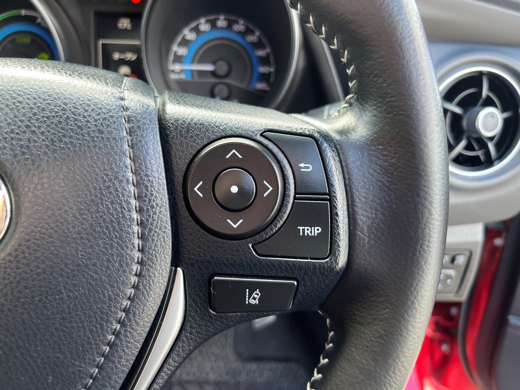 2016 Toyota Auris