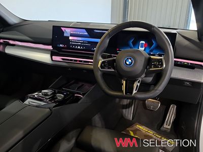 2025 BMW i5
