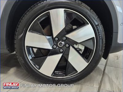 2025 Volvo EX40