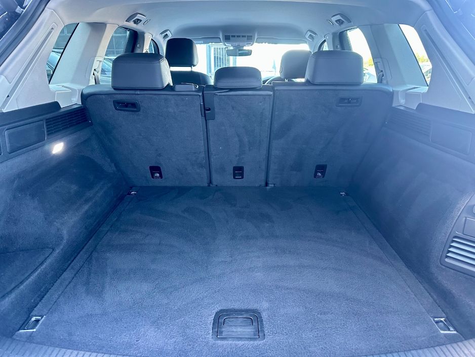 2019 Volkswagen Touareg