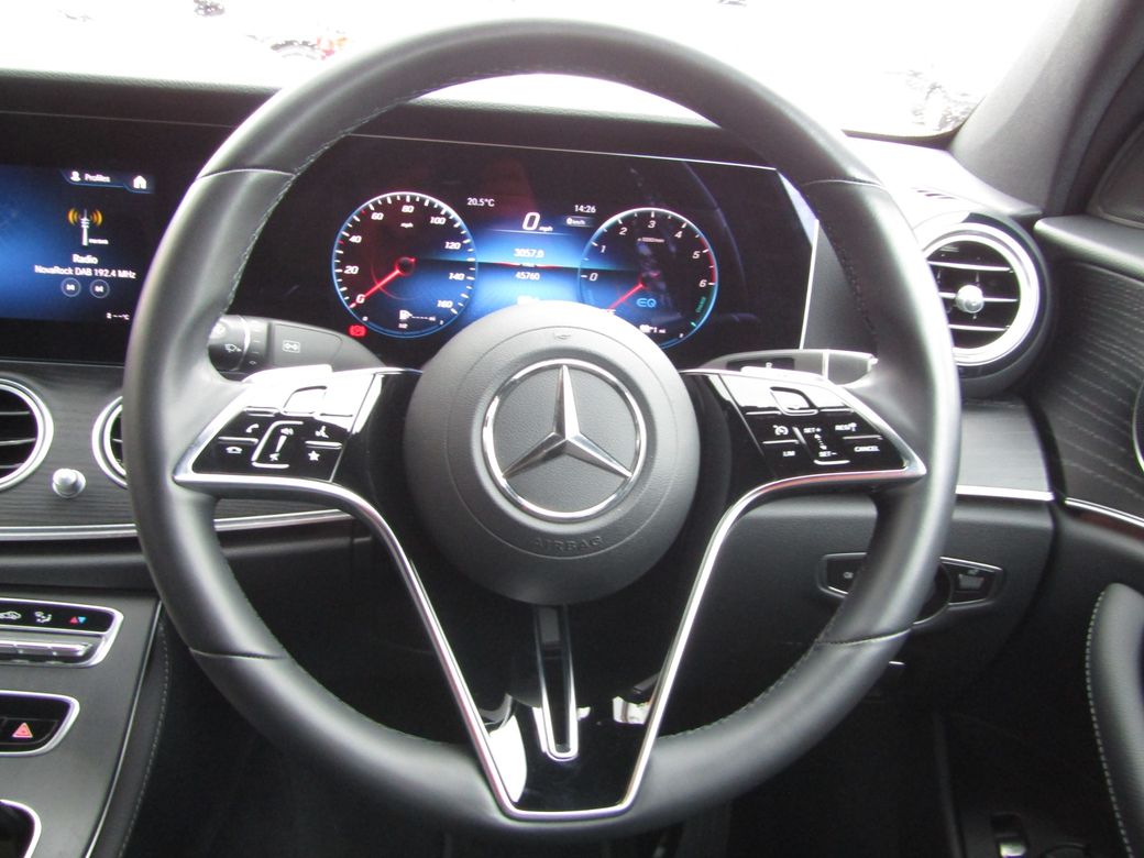 2022 Mercedes-Benz E 300