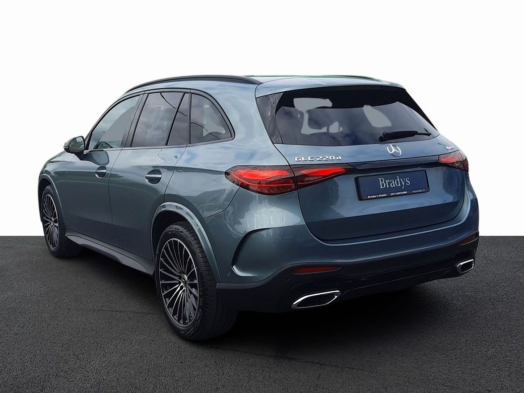 2025 Mercedes-Benz GLC Class