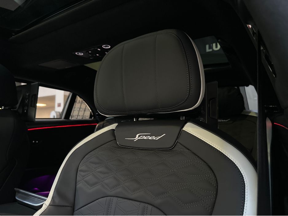 2025 Bentley Flying Spur