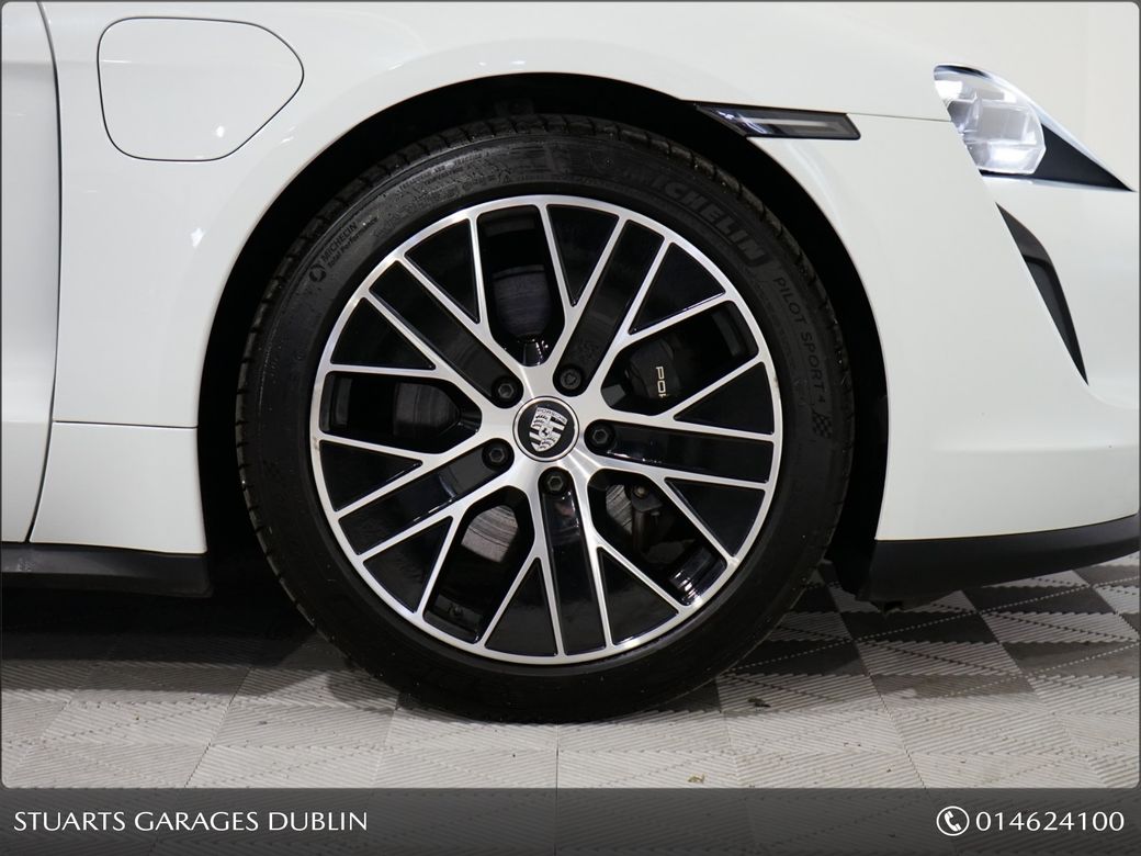 2023 Porsche Taycan