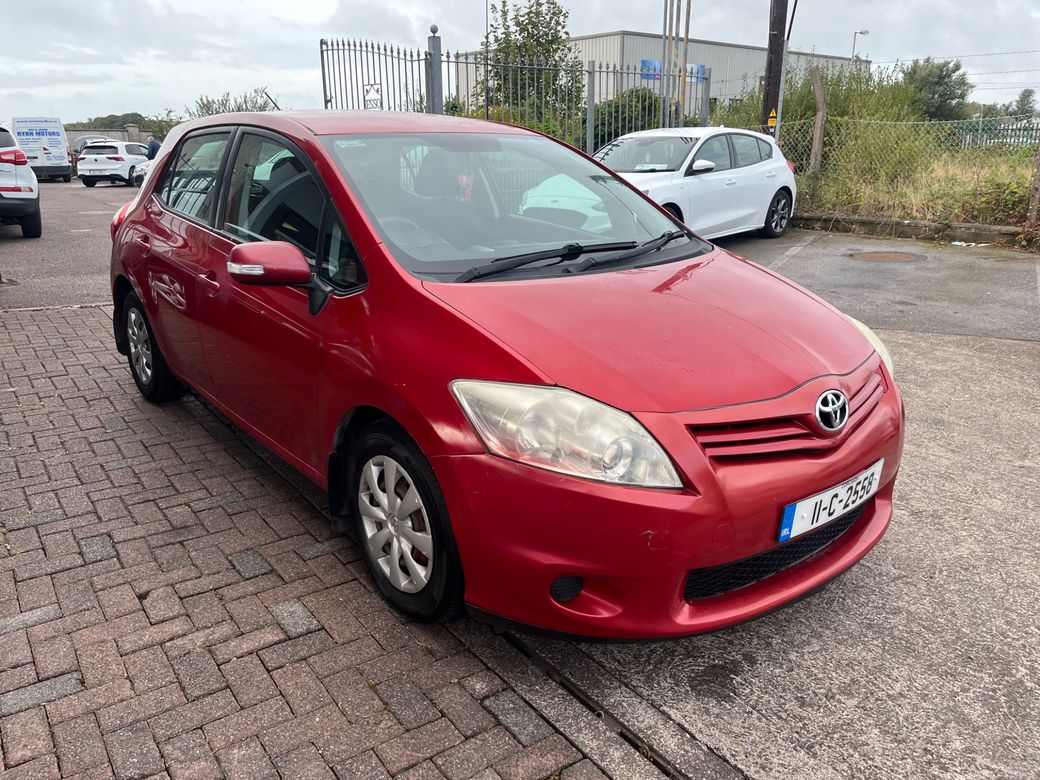 2011 Toyota Auris