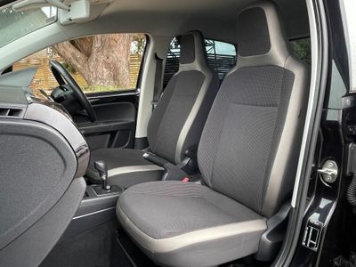 2016 Volkswagen up!