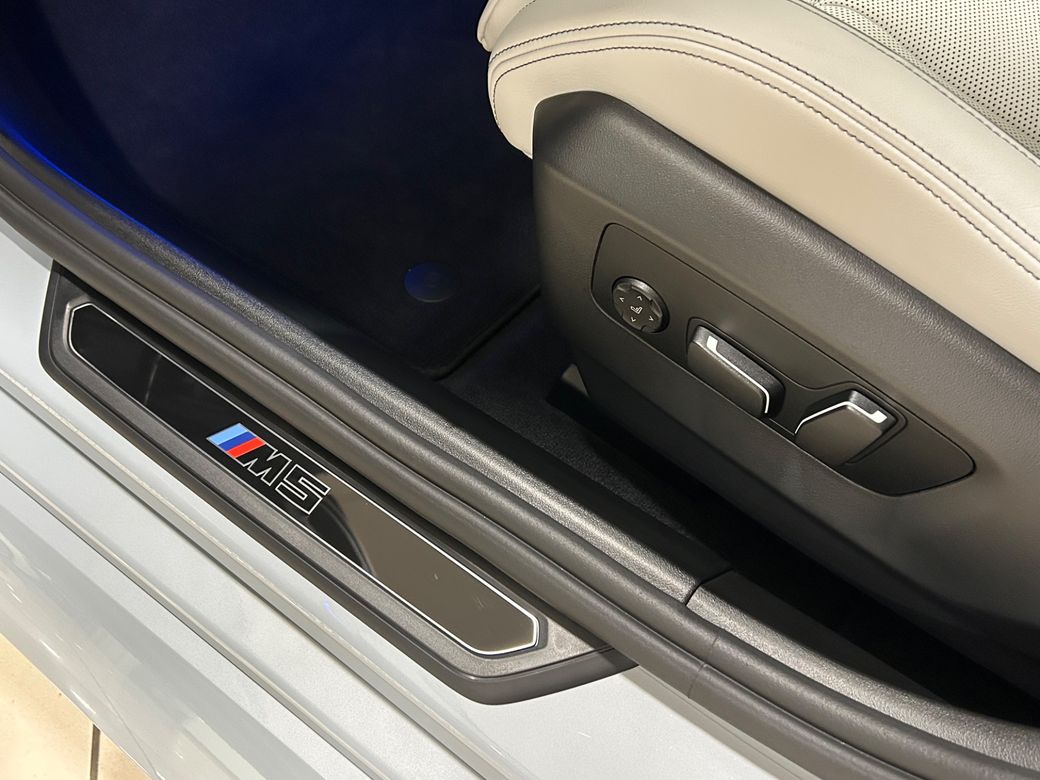 2025 BMW M5