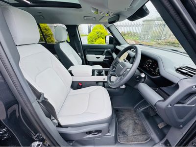 2025 Land Rover Defender