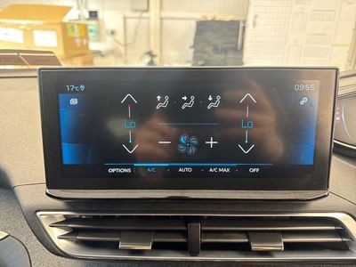 2021 Peugeot 5008