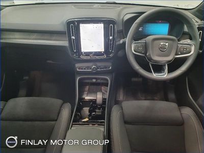 2025 Volvo Ex40