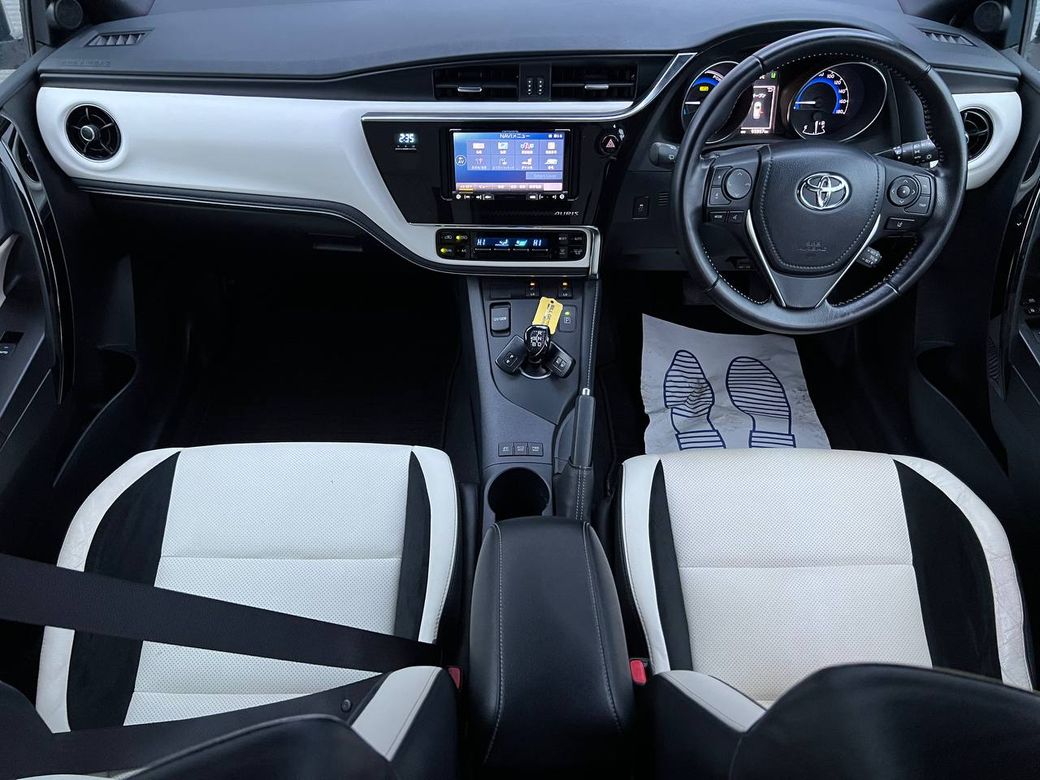2016 Toyota Auris