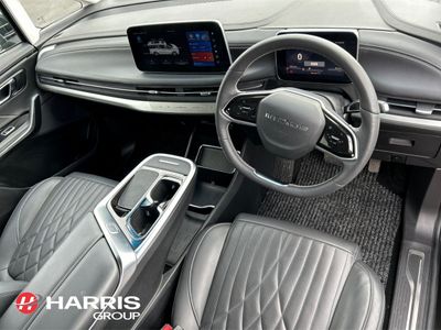 2023 Maxus MIFA 9