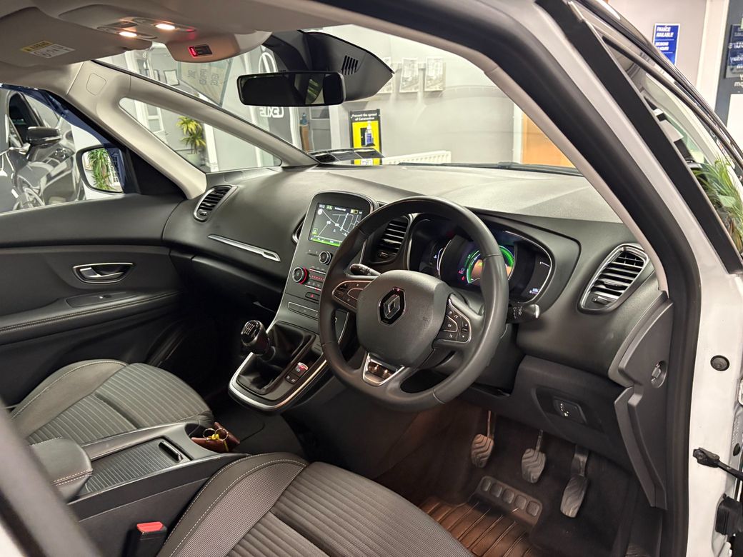 2021 Renault Grand Scenic