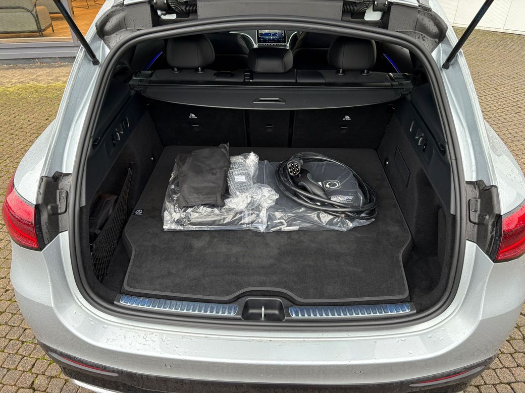 2025 Mercedes-Benz GLC Class