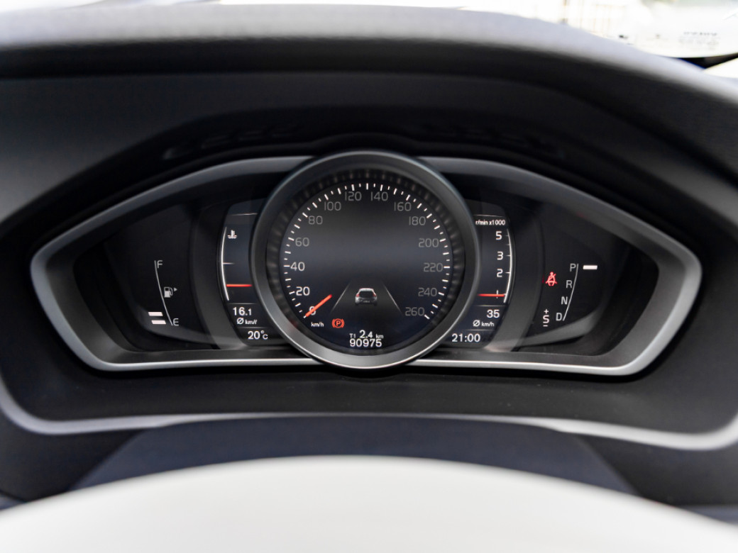 2016 Volvo V40