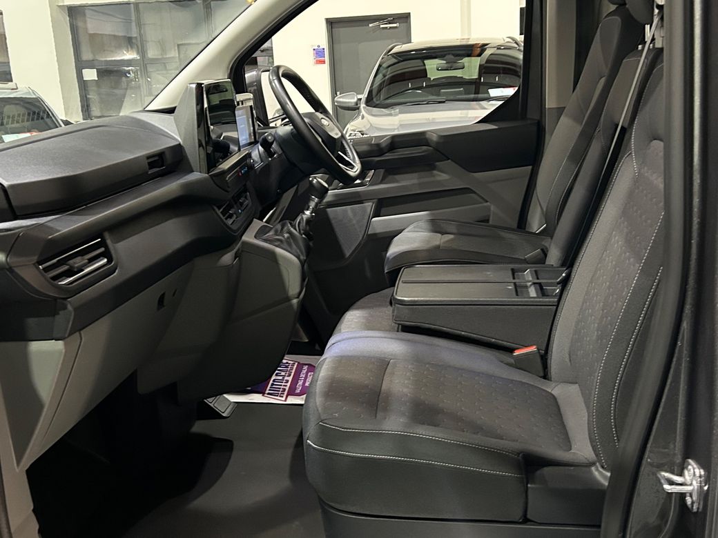 2024 Ford Transit Custom