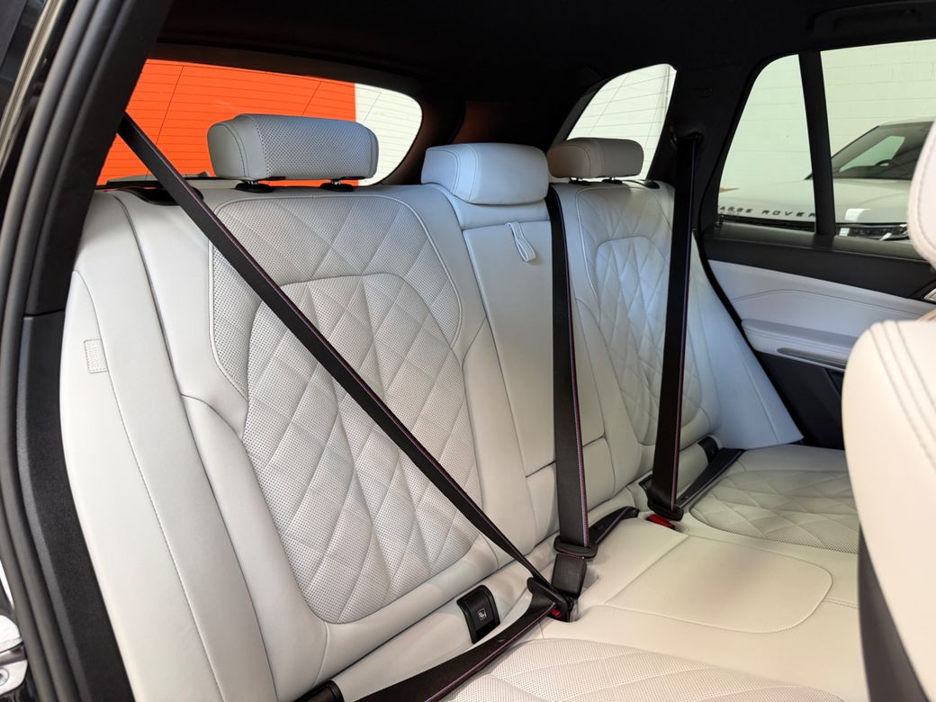 2023 BMW X5