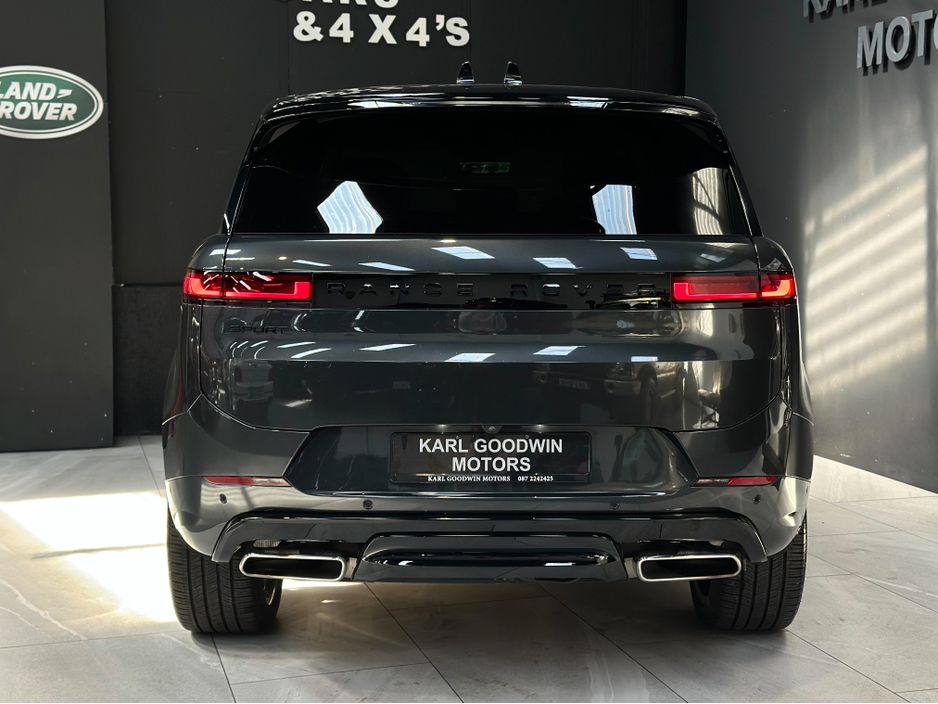 2025 Land Rover Range Rover Sport