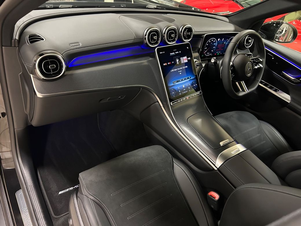 2025 Mercedes-Benz GLC Class