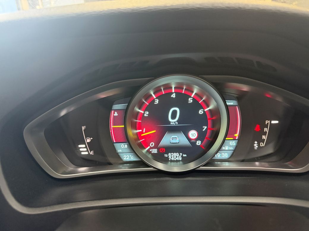 2015 Volvo V40