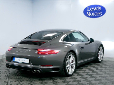 2017 Porsche 911