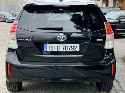 2016 Toyota Prius Alpha