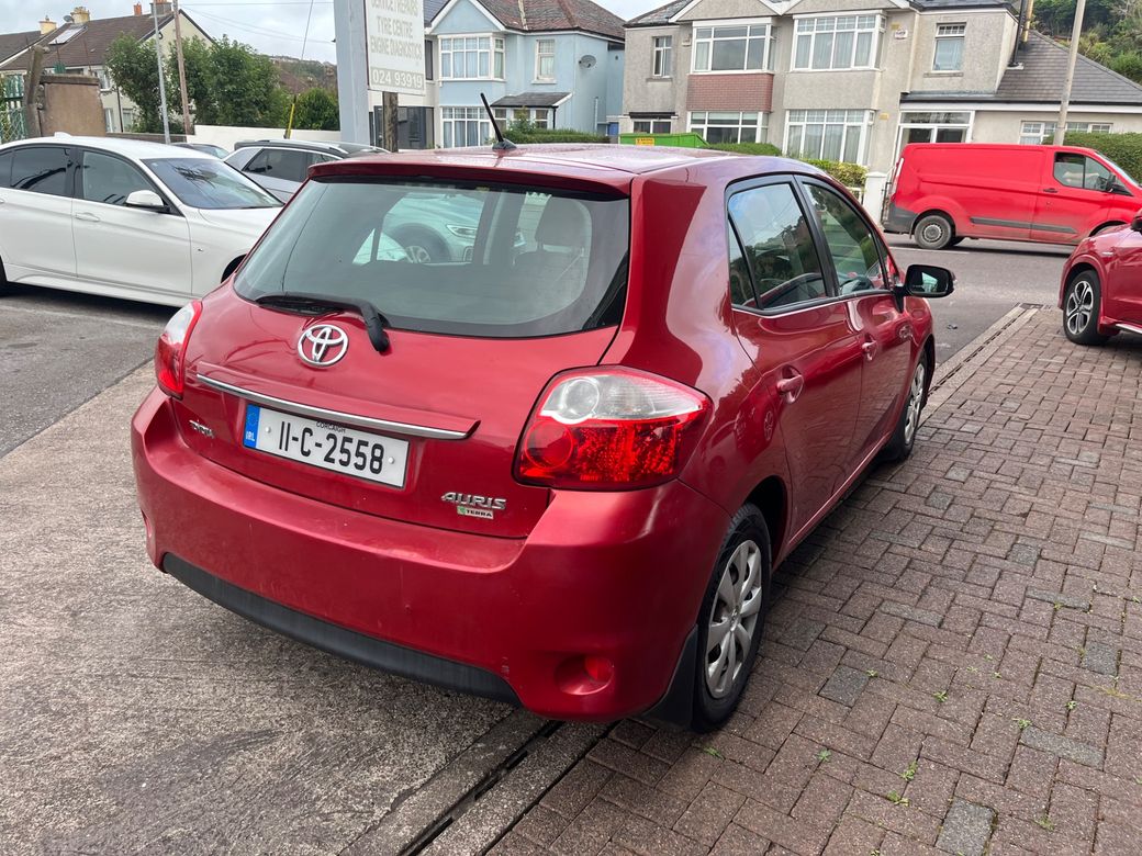 2011 Toyota Auris