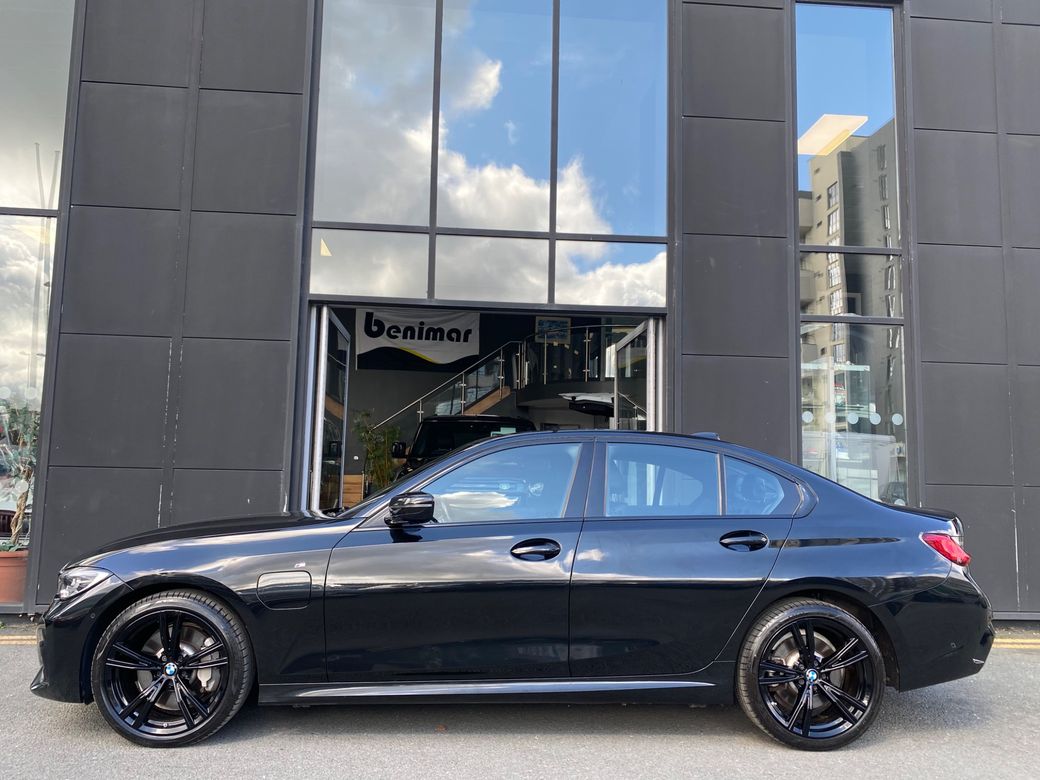 2021 BMW 3 Series